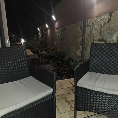 D&m Porodicni アパート